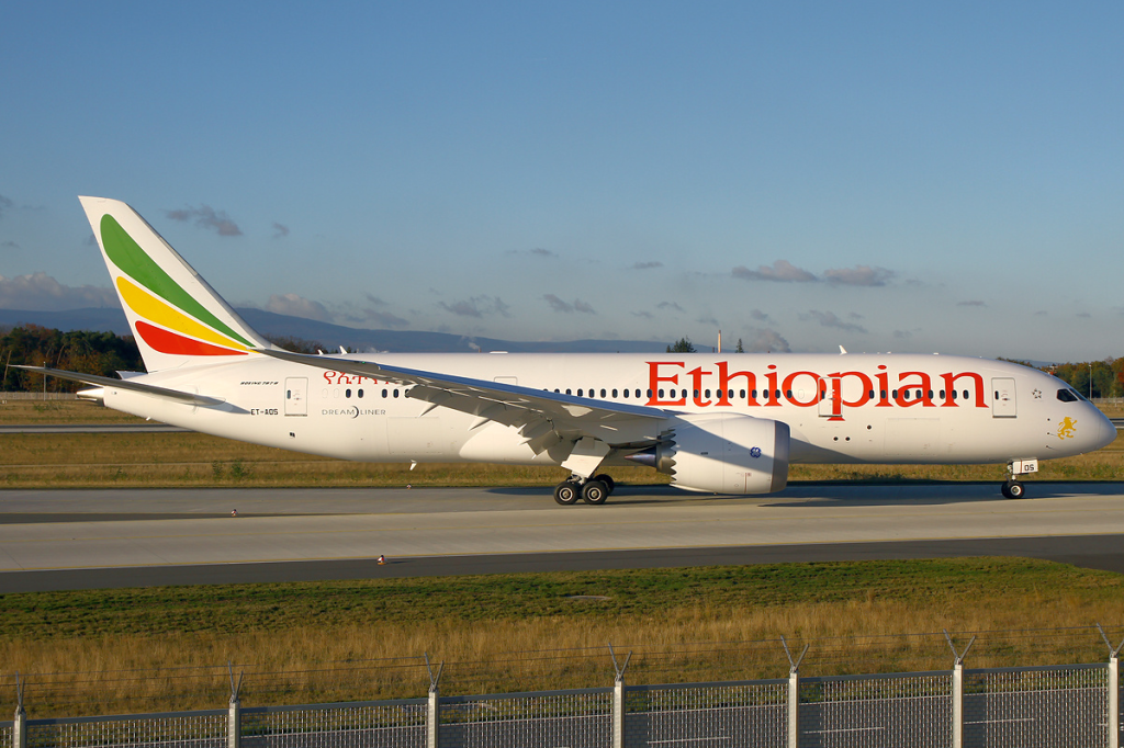 Ethiopian_Airlines_Boeing_787-8_ET-AOS_FRA_2012-10-28