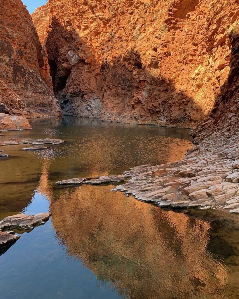 río en el valle