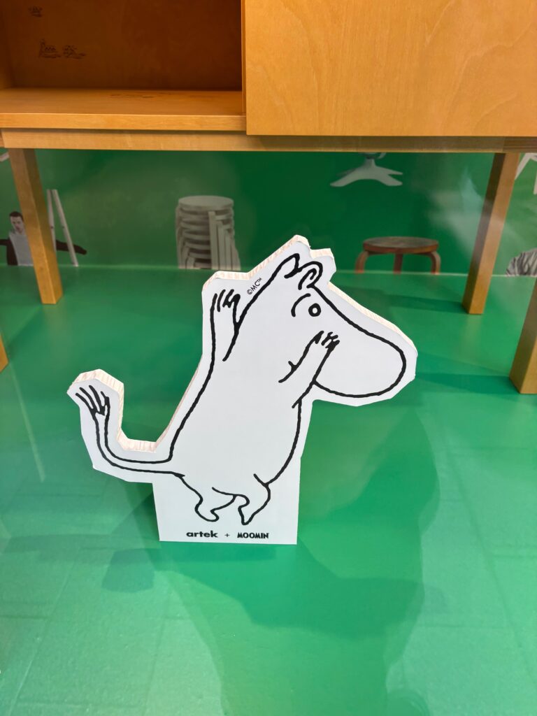 a paper cut out of a cartoon hippo